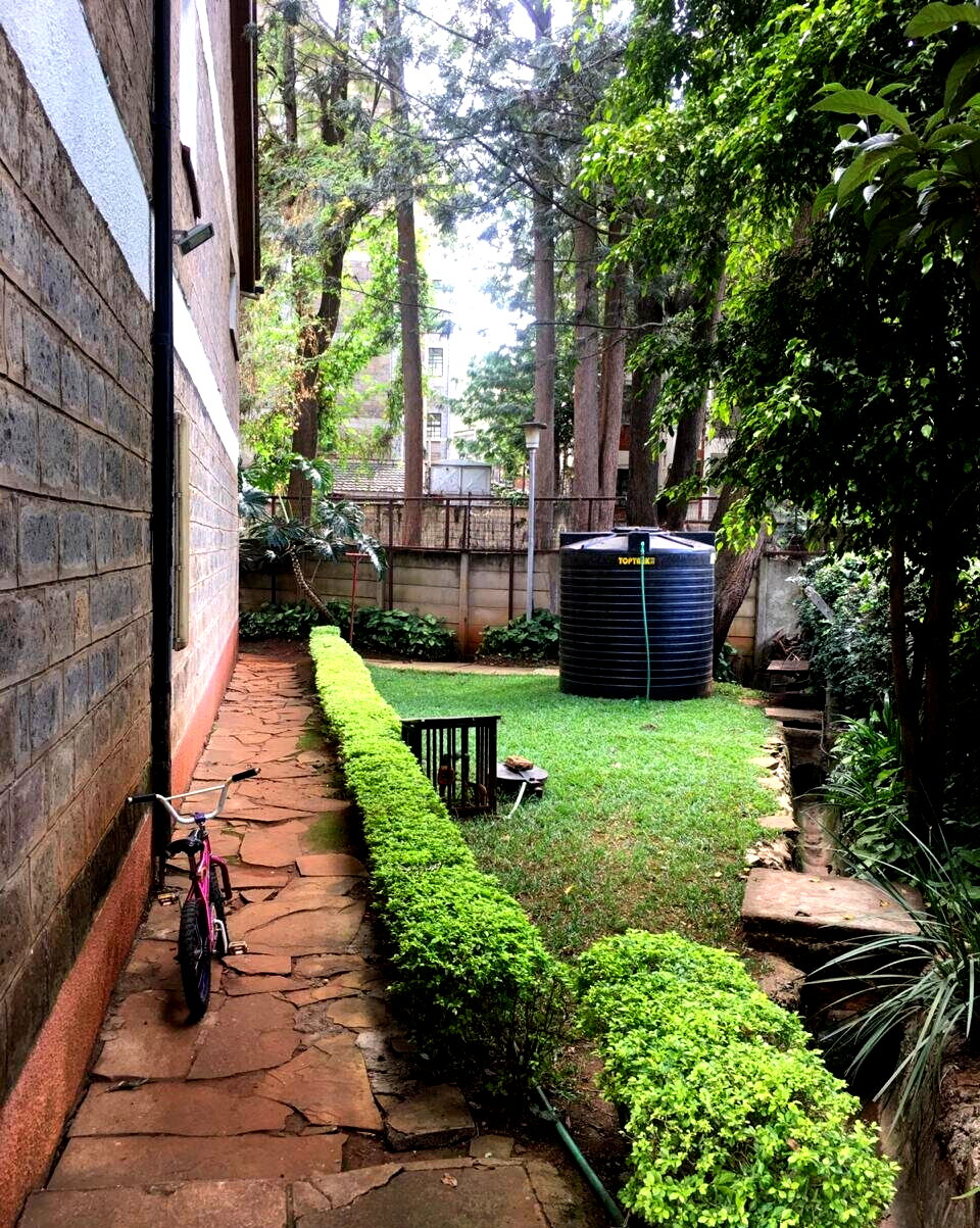3 En-Suite Bedrooms with Pool & Garden - Kilimani