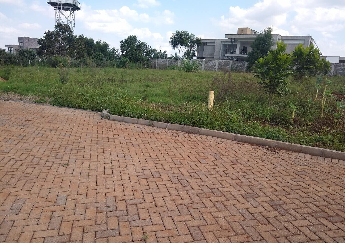 Half Acre Runda Plot at KSh 45M