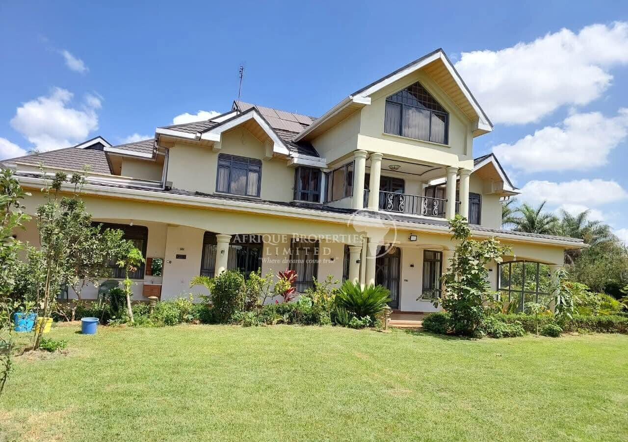 5-Ensuite Townhouse with Guest House & Gym – Karen