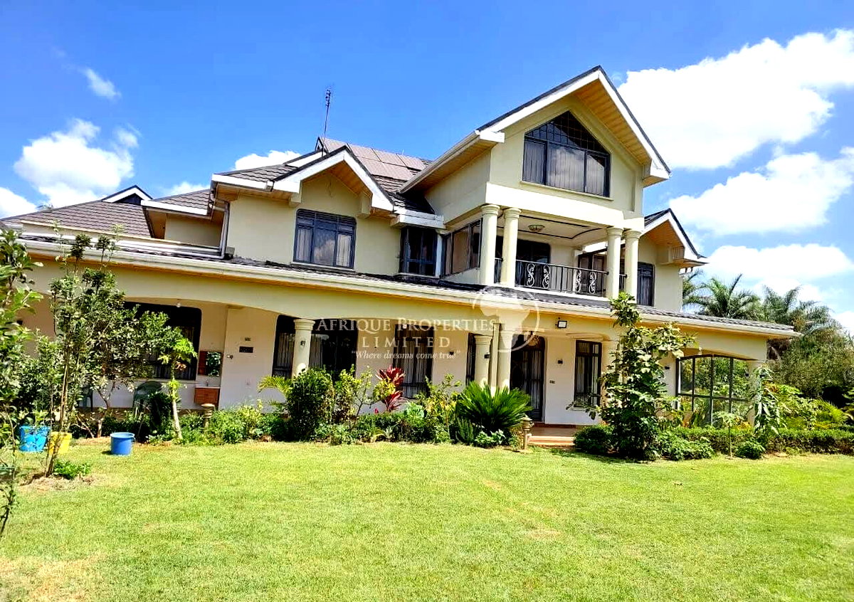 5-Ensuite Townhouse with Guest House & Gym – Karen