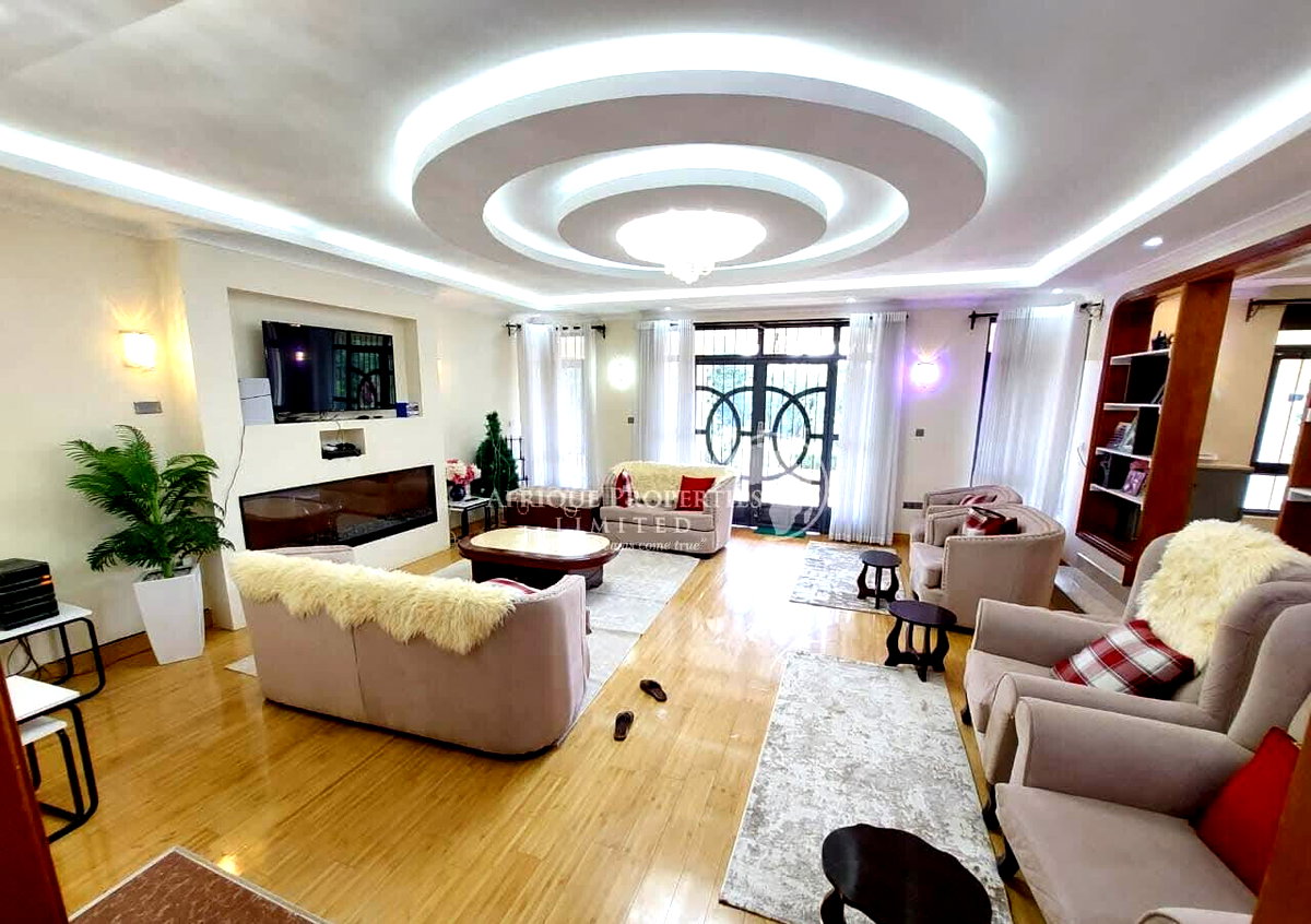 5-Ensuite Townhouse with Guest House & Gym – Karen