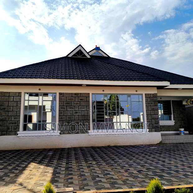 3bdrm Bungalow in Mugutha Ruiru Along for sale