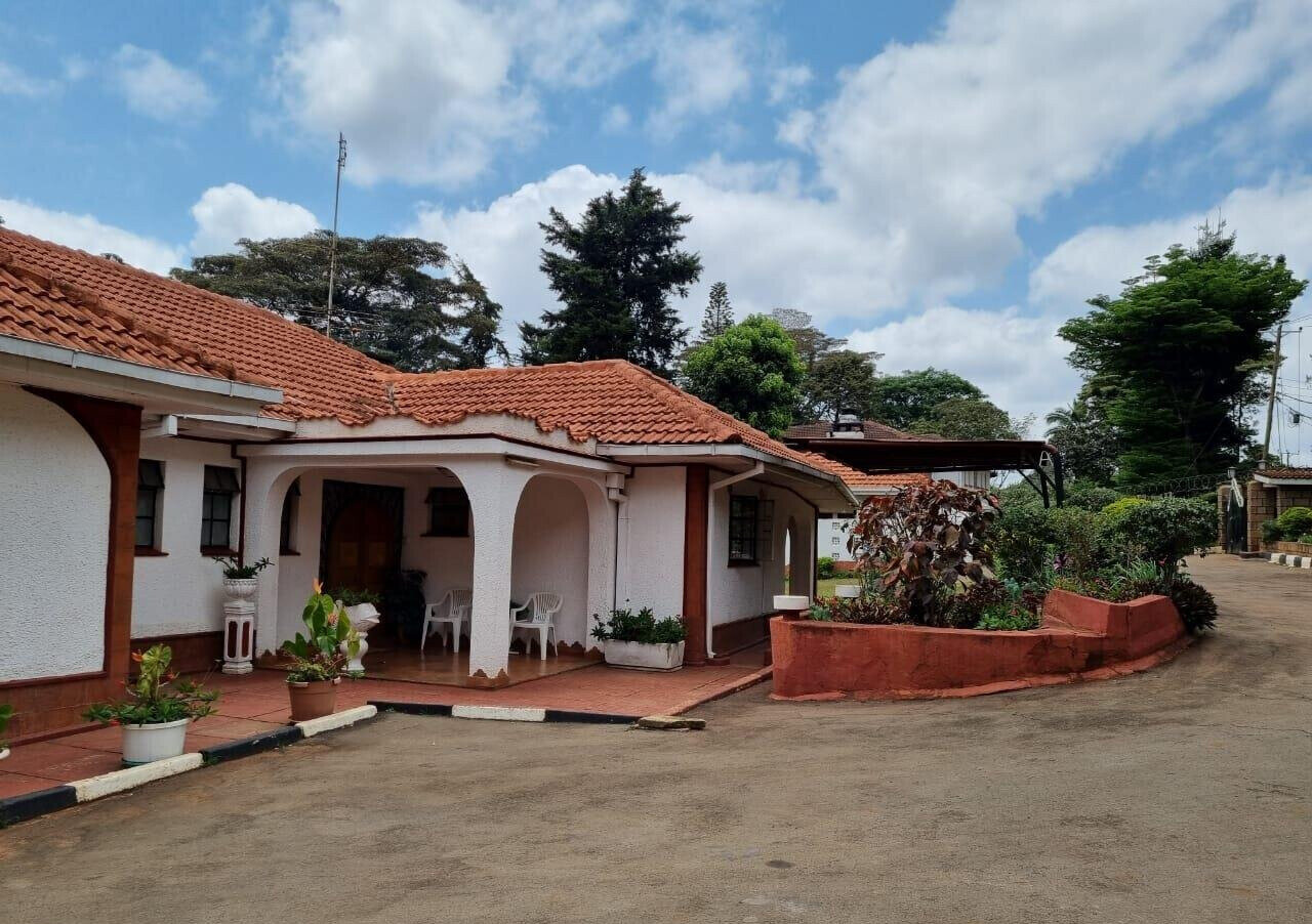 1 Acre Garden Home at KSh 300K