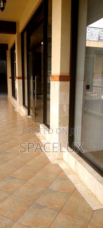 Mall Shop/ Restaurant Space - Image 1