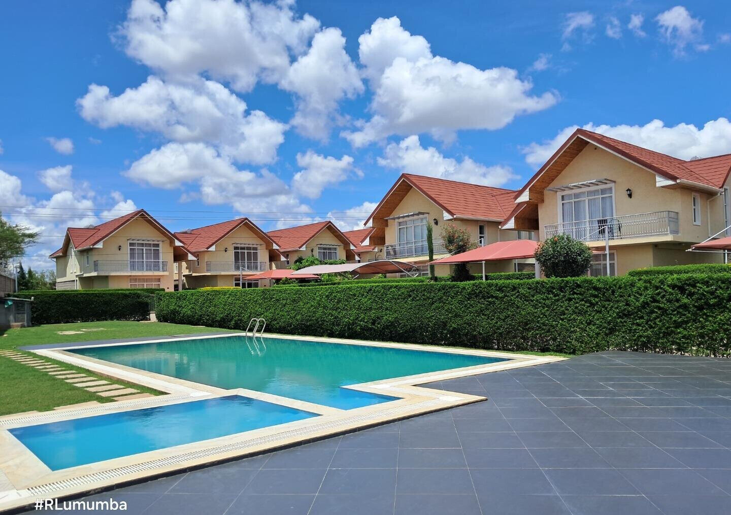 4BR Townhouse with Pool, Gym & DSQ - Acacia, Kitengela
