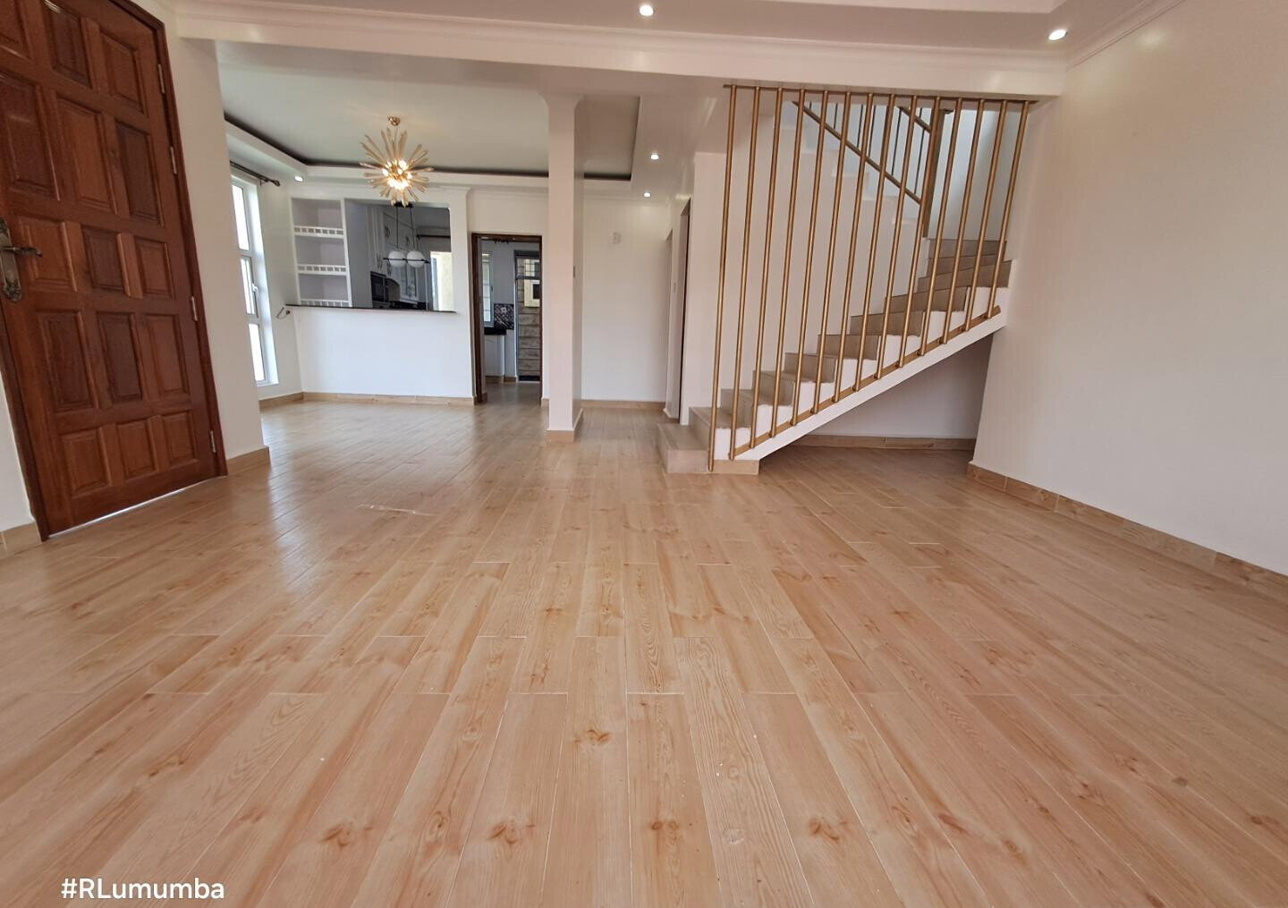 4BR Townhouse with Pool, Gym & DSQ - Acacia, Kitengela