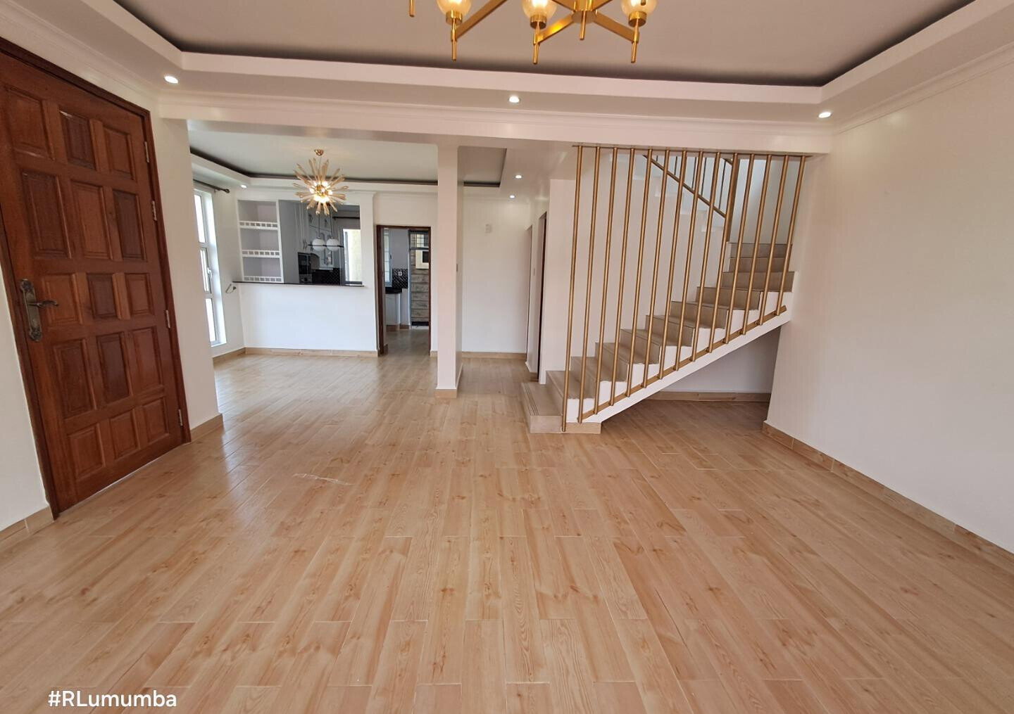 4BR Townhouse with Pool, Gym & DSQ - Acacia, Kitengela
