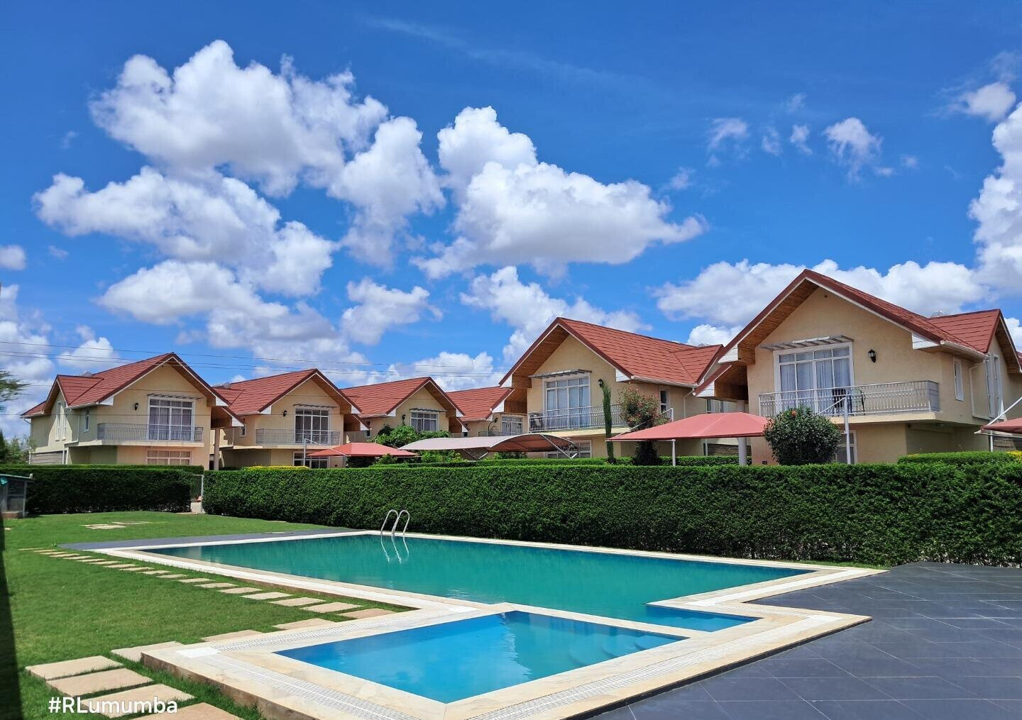 4BR Townhouse with Pool, Gym & DSQ - Acacia, Kitengela