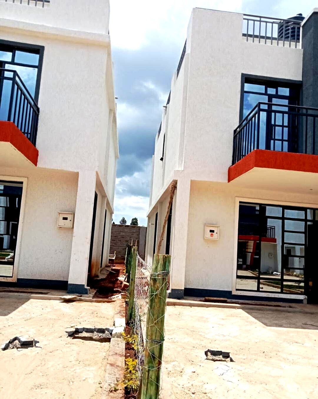 3BR All-Ensuite Townhouse with Roof Terrace & Borehole - Kikuyu