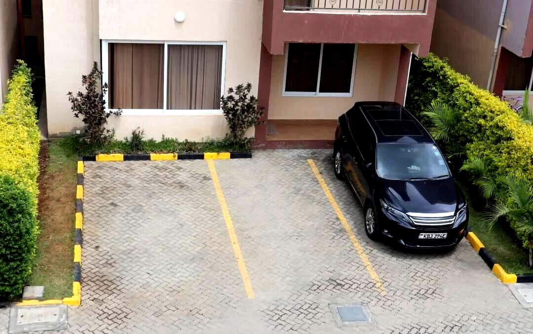 4BR Villa with DSQ & Solar - 1km Behind Gateway Mall, Syokimau