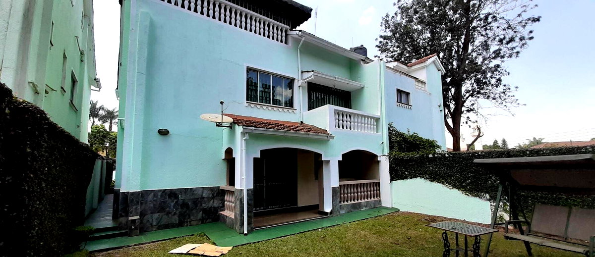 4-Ensuite Townhouse with Gym & Artic Area - Lavington