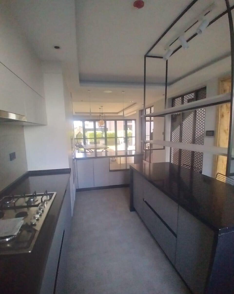 4-Ensuite Townhouse with Private Pool & Gym - Lavington