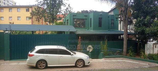 3bdrm Maisonette in Scenic Apartments, Hurlingham for sale