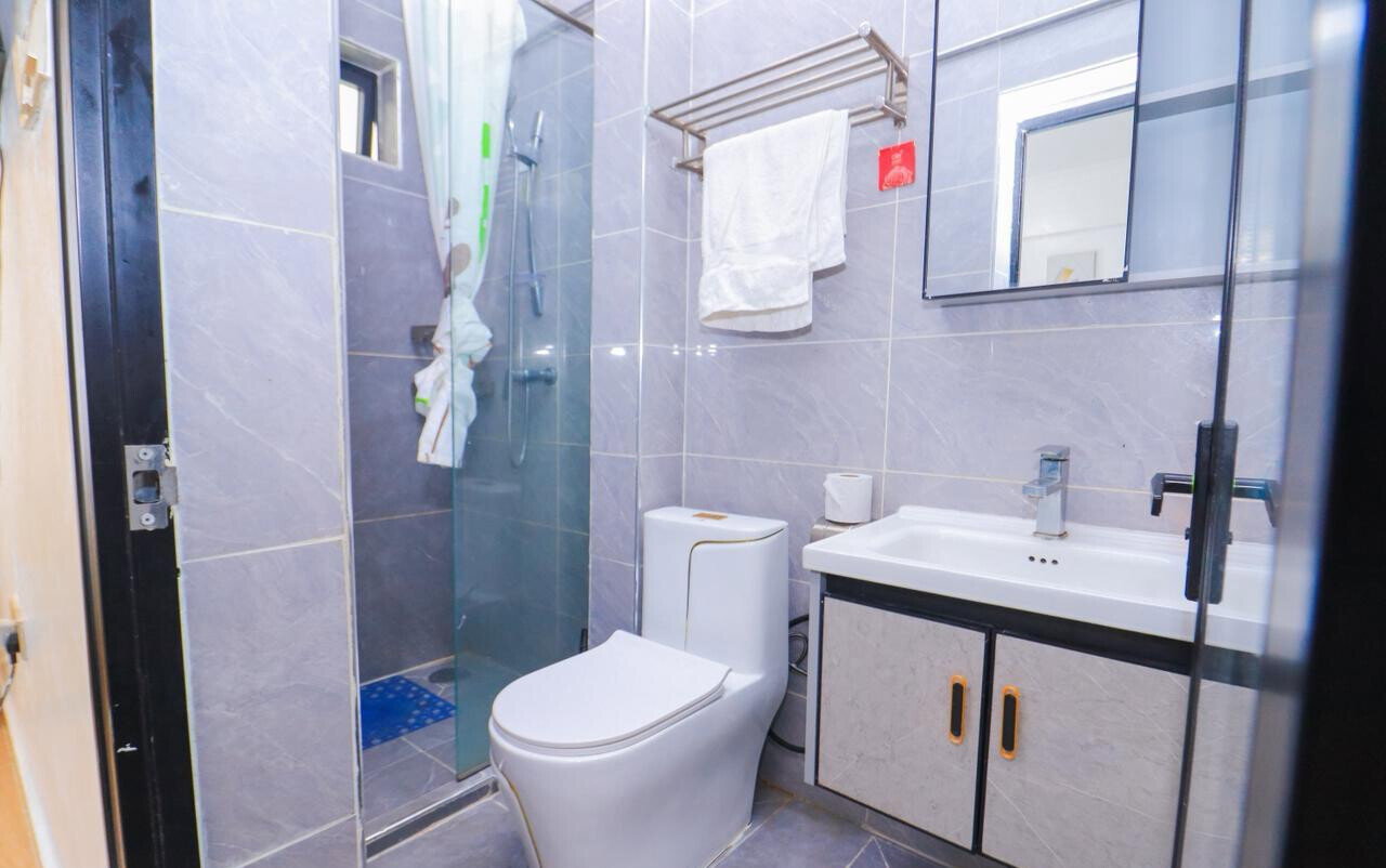 6th Floor 2BR Fully Furnished with Gym & Restaurant - Kilimani