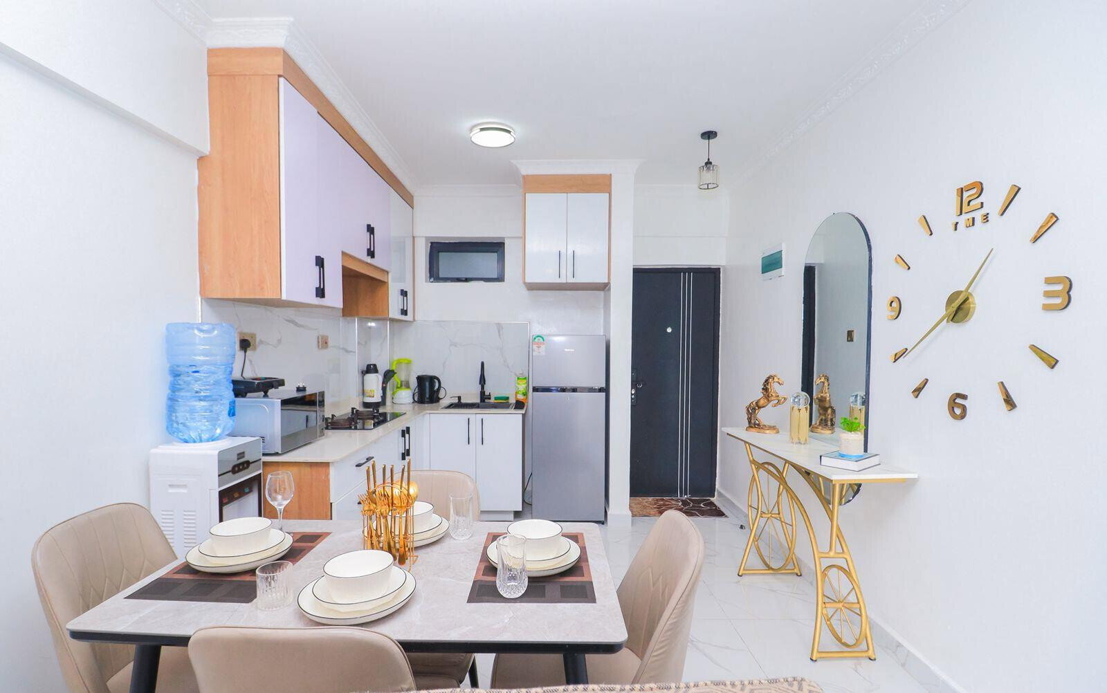 6th Floor 2BR Fully Furnished with Gym & Restaurant - Kilimani