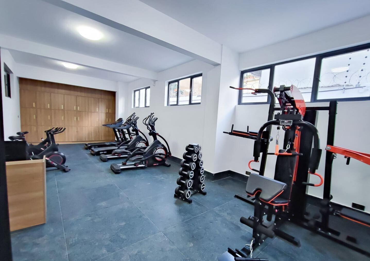 6th Floor 2BR Fully Furnished with Gym & Restaurant - Kilimani