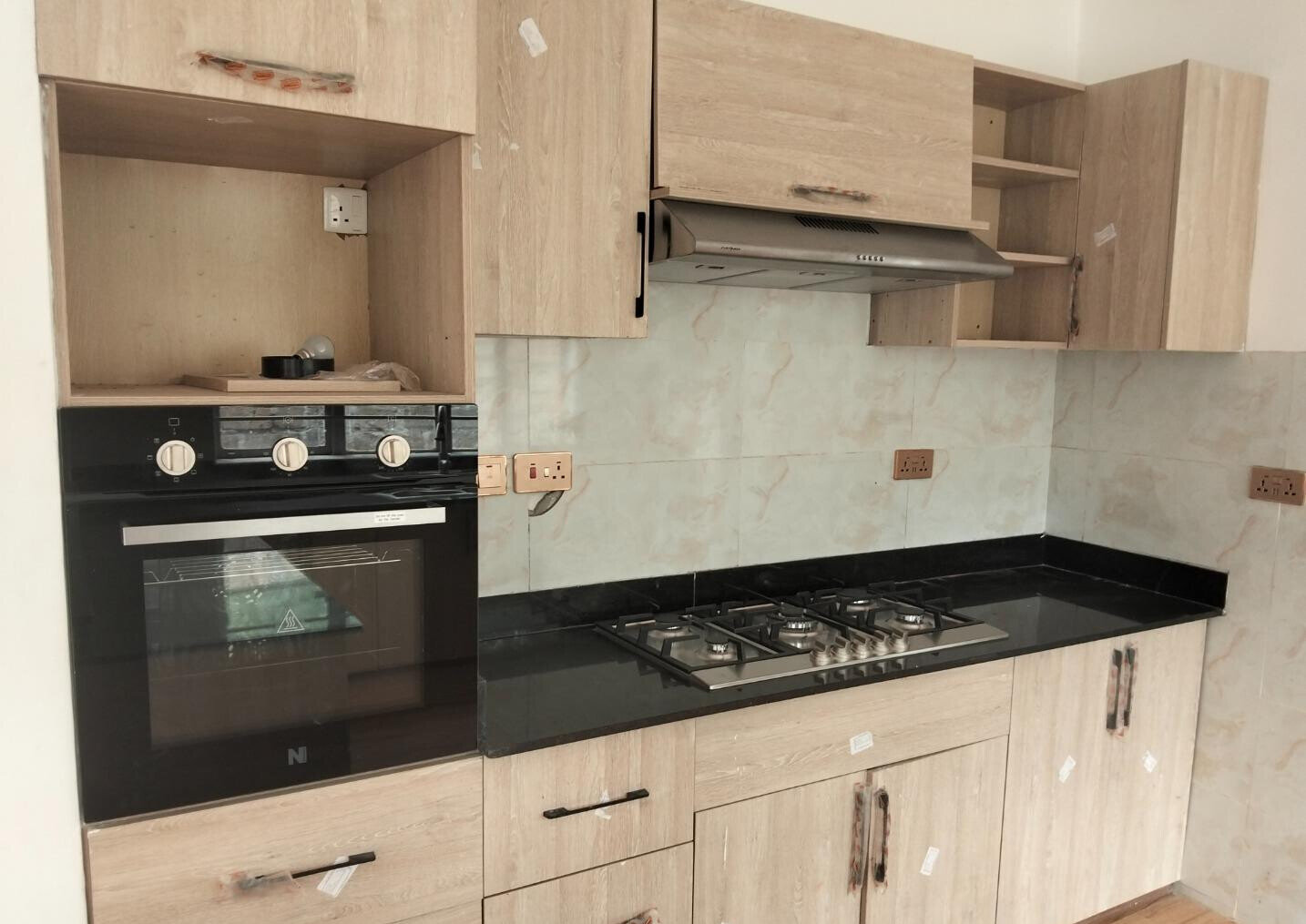 4BR All-Ensuite Townhouse with DSQ – Croton Ridge, Kenyatta Rd