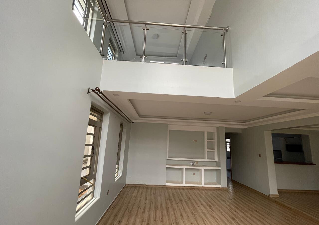 4BR All-Ensuite Townhouse with Rooftop Terrace & DSQ - Ruiru