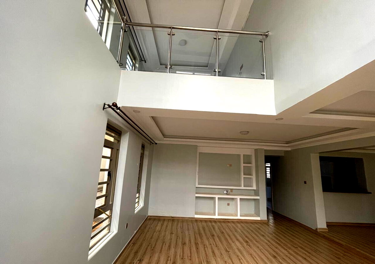 4BR All-Ensuite Townhouse with Rooftop Terrace & DSQ - Ruiru
