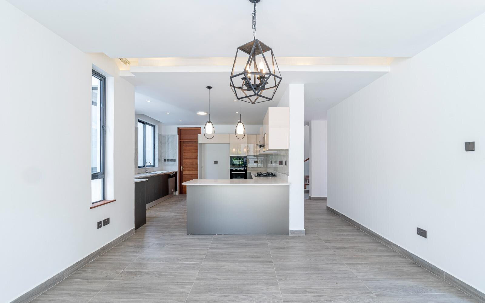 4-Storey Ultra-Modern Townhouse with Garden & Guest Parking - Lavington