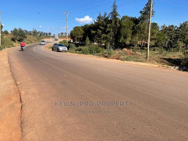 Corner Plot for Sale Touching Tarmac in Kikuyu, Kamangu.