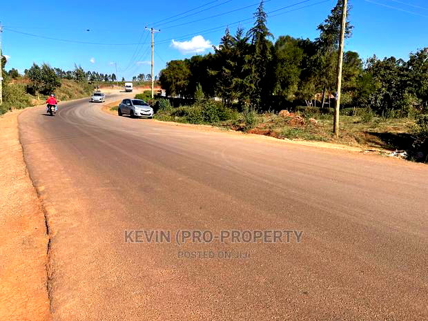 Corner Plot for Sale Touching Tarmac in Kikuyu, Kamangu.