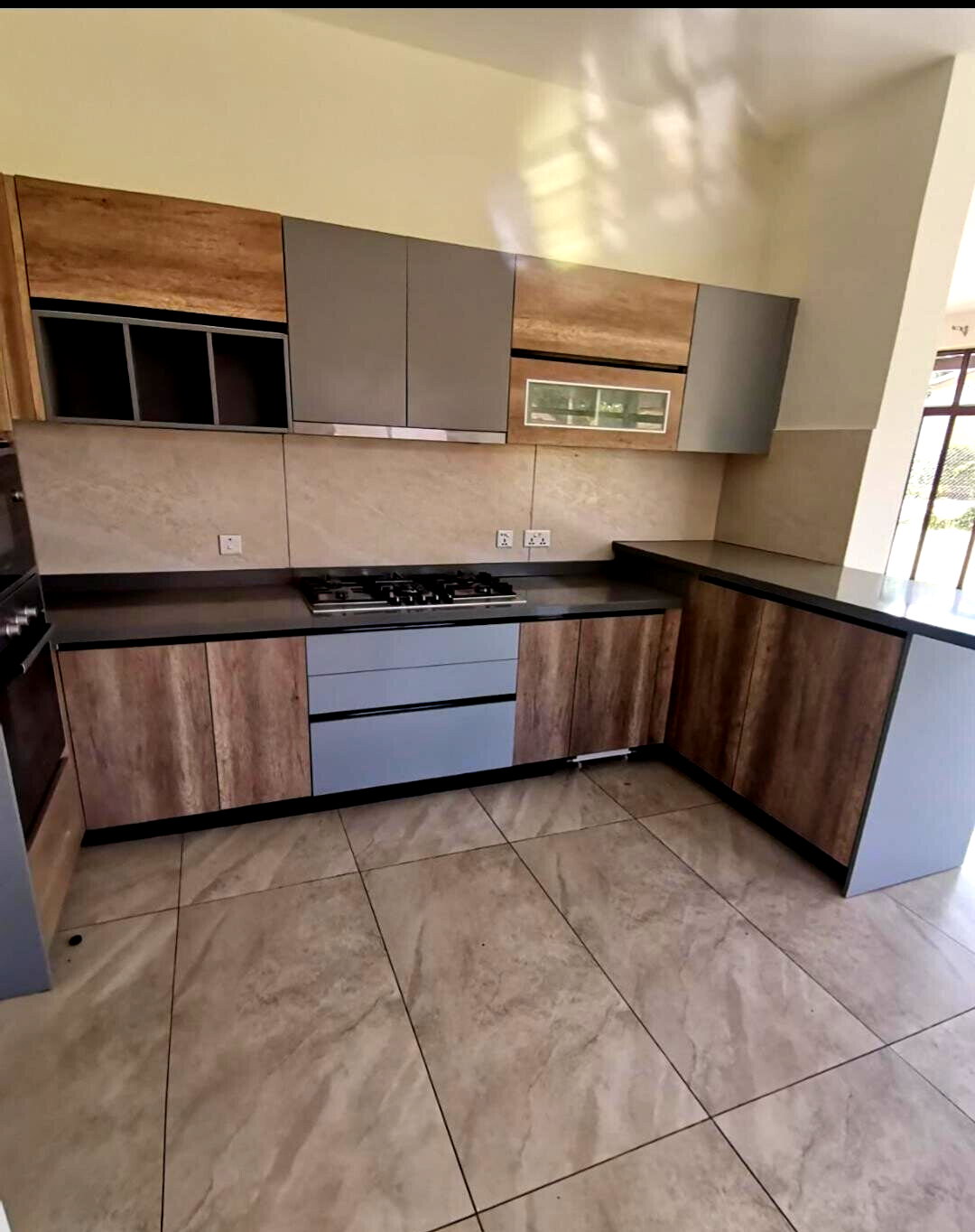 Brand-New 4-Bed Contemporary Villa with Natural Light – Karen
