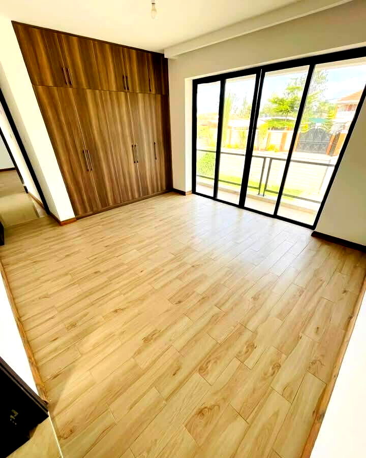 100x100 5BR All-Ensuite Maisonette with DSQ & Roof Terrace - Kitengela