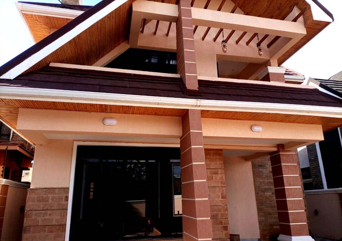 4BR All-Ensuite Townhouse with Attic Study & Fireplace - Membley