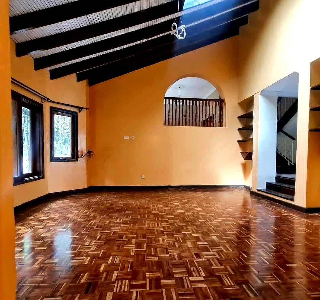 4BR Townhouse with Fish Pond & Vegetable Garden - Kilimani
