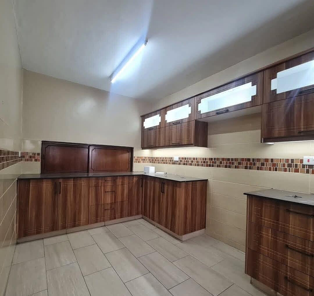 4BR Townhouse with Fish Pond & Vegetable Garden - Kilimani