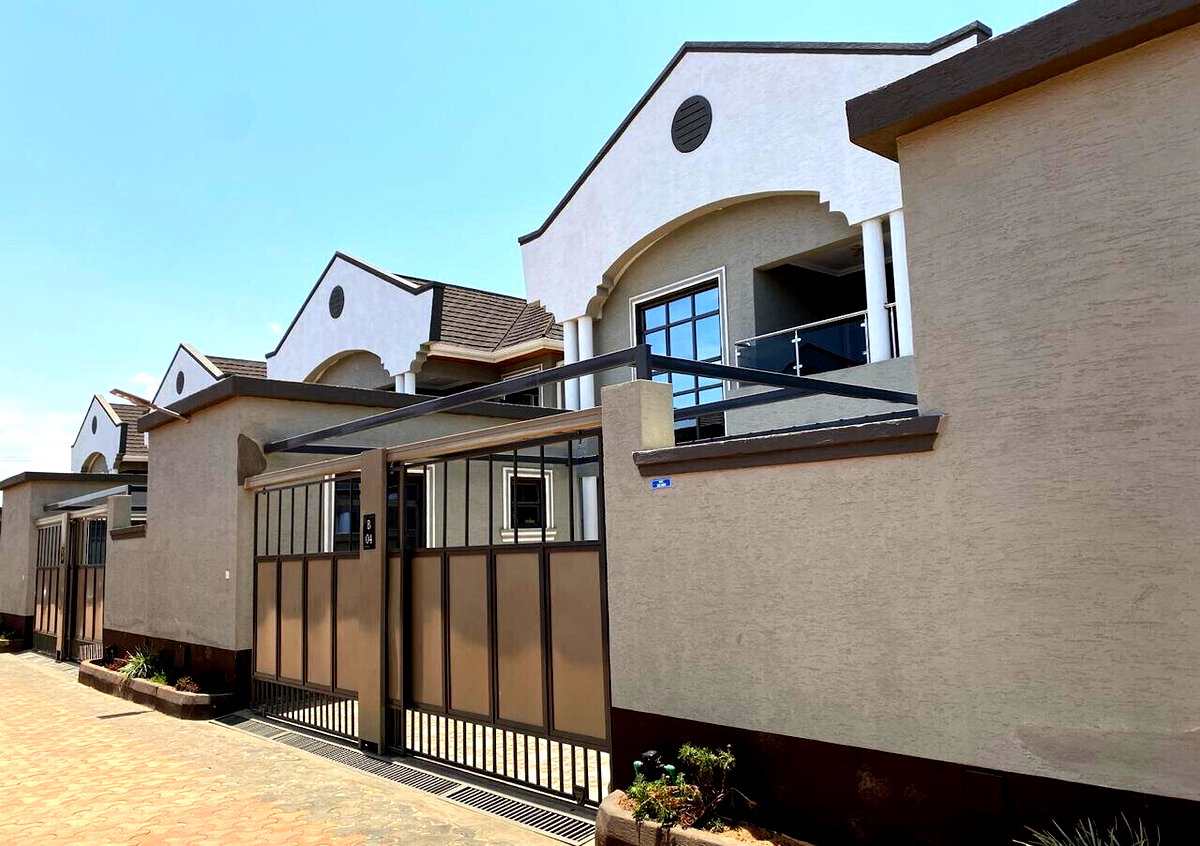 4BR All-Ensuite Villa with DSQ & Private Gate - Ruiru