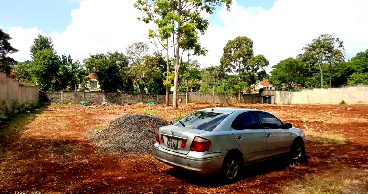 1-Acre Runda Plot with Garden