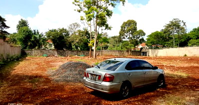 1-Acre Runda Plot with Garden