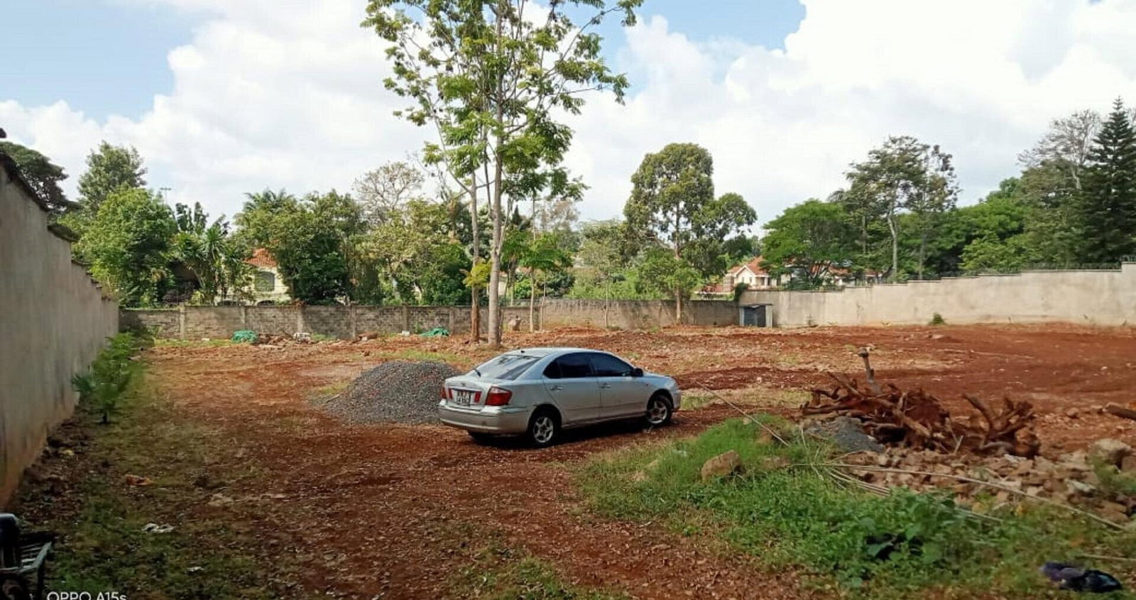 1-Acre Runda Plot with Garden
