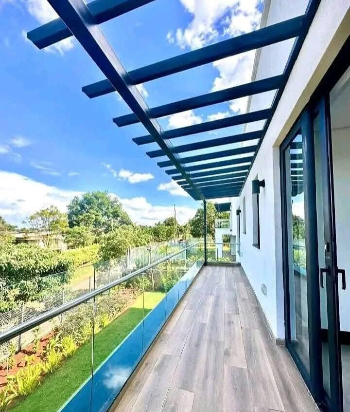 Triplex Townhouse with Lift & Rooftop Terrace - Kitisuru