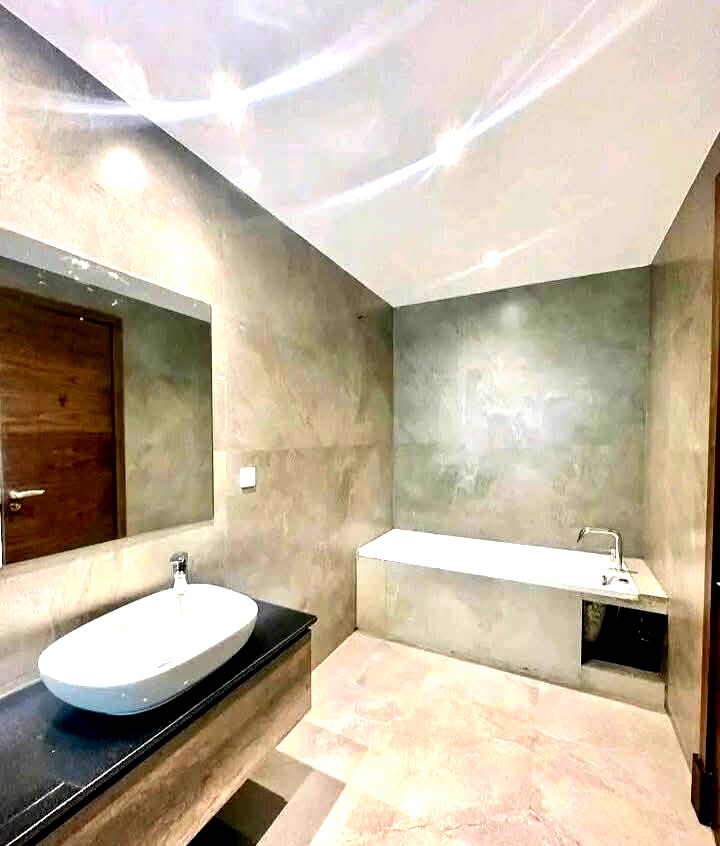 Triplex Townhouse with Lift & Rooftop Terrace - Kitisuru