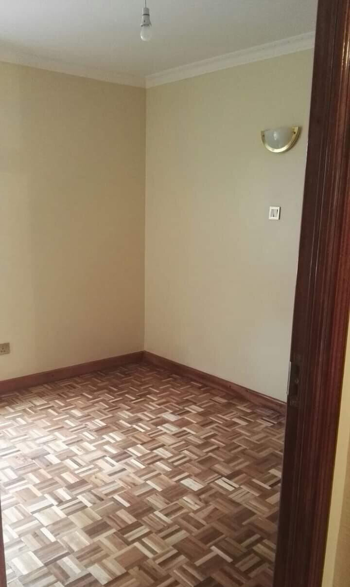 Distress Sale: 3BR Corner Townhouse with DSQ - Lavington