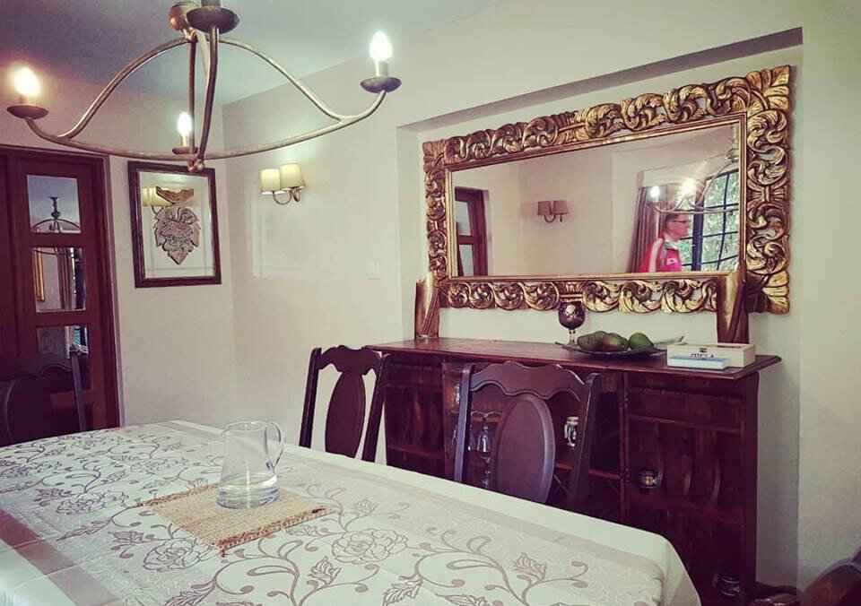 Classic 4-Bed Villa on 0.8 Acres with Hardwood Floors – Karen
