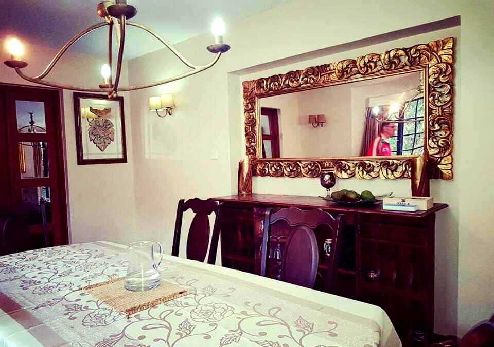 Classic 4-Bed Villa on 0.8 Acres with Hardwood Floors – Karen