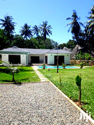 For Sale 3 Bedrooms Mtwapa - Image 1