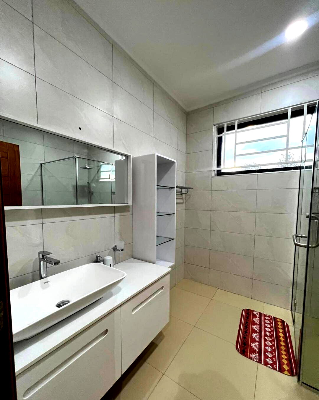 Newly Built 4BR Villa on Quarter-Acre with Guest Clubhouse - Runda