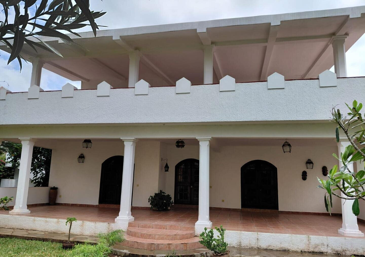4BR Beachside Townhouse on Half-Acre – 3-Min Walk to Watamu Beach
