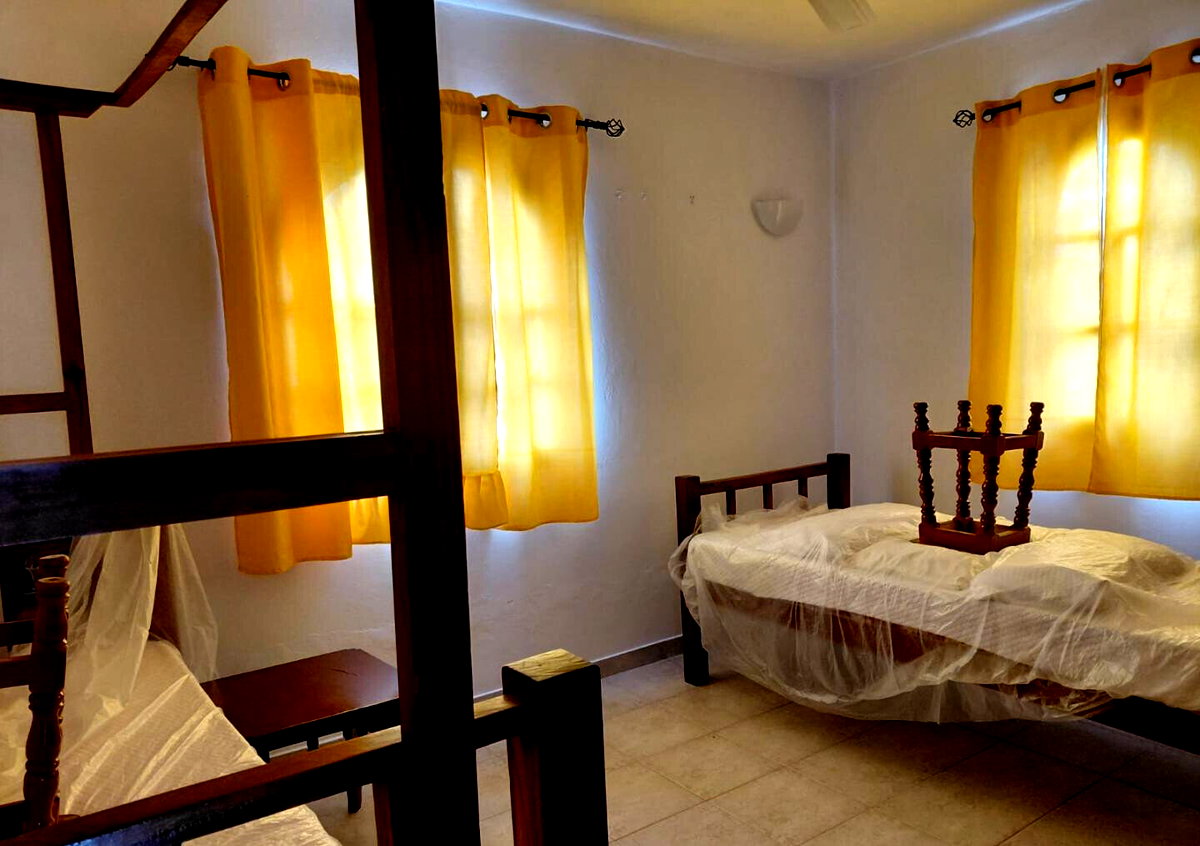 4BR Beachside Townhouse on Half-Acre – 3-Min Walk to Watamu Beach