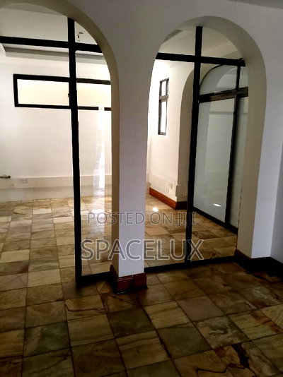 3000sqft Groundflr Office/Shop - Image 1