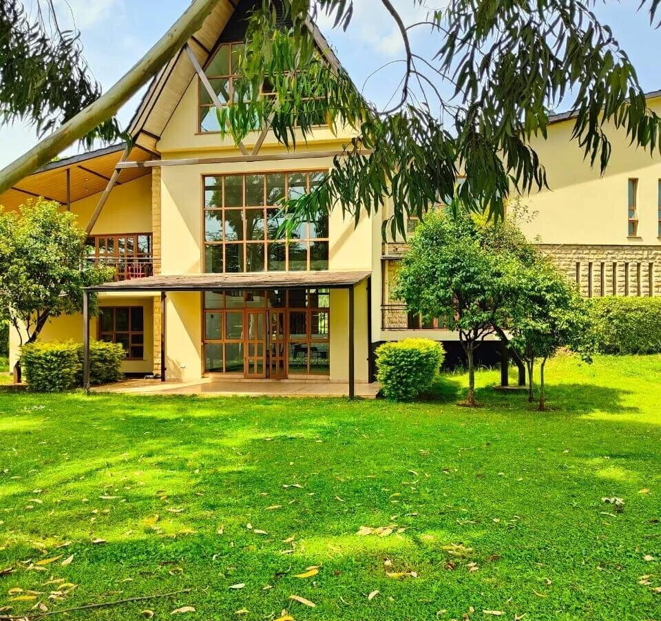 5-Ensuite Villa with Man-Made Dam & Clubhouse – Karen