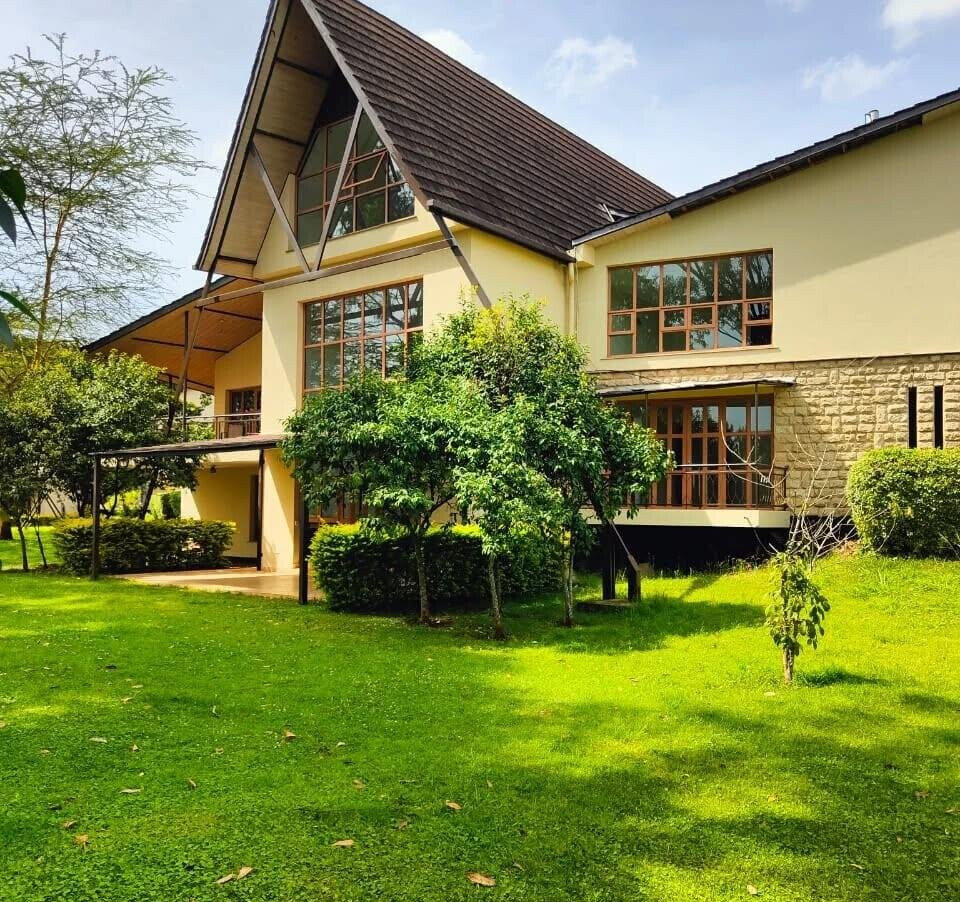 5-Ensuite Villa with Man-Made Dam & Clubhouse – Karen