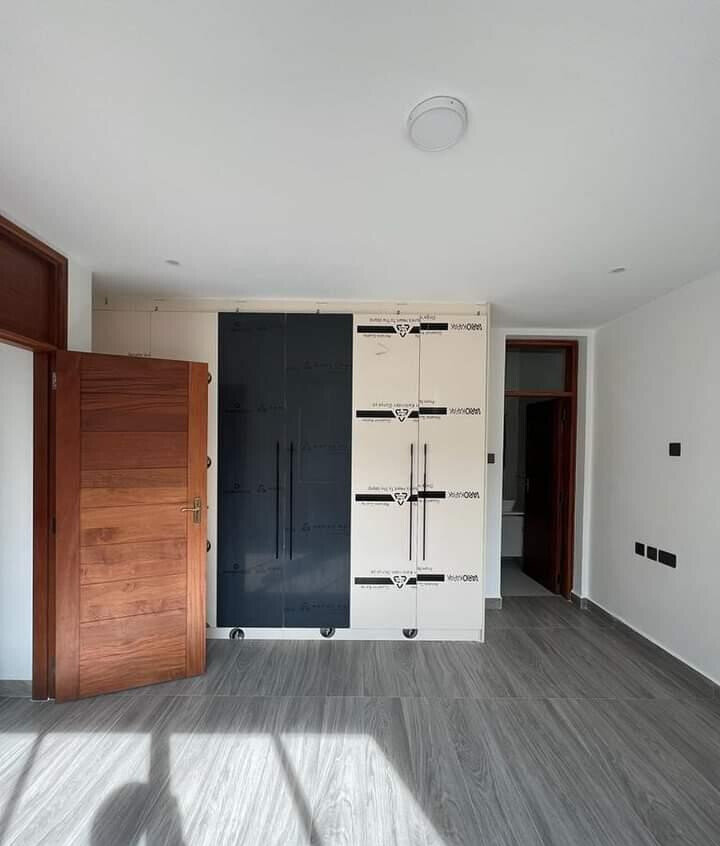 Pet-Friendly 5-Ensuite Townhouse with DSQ - Lavington Gated
