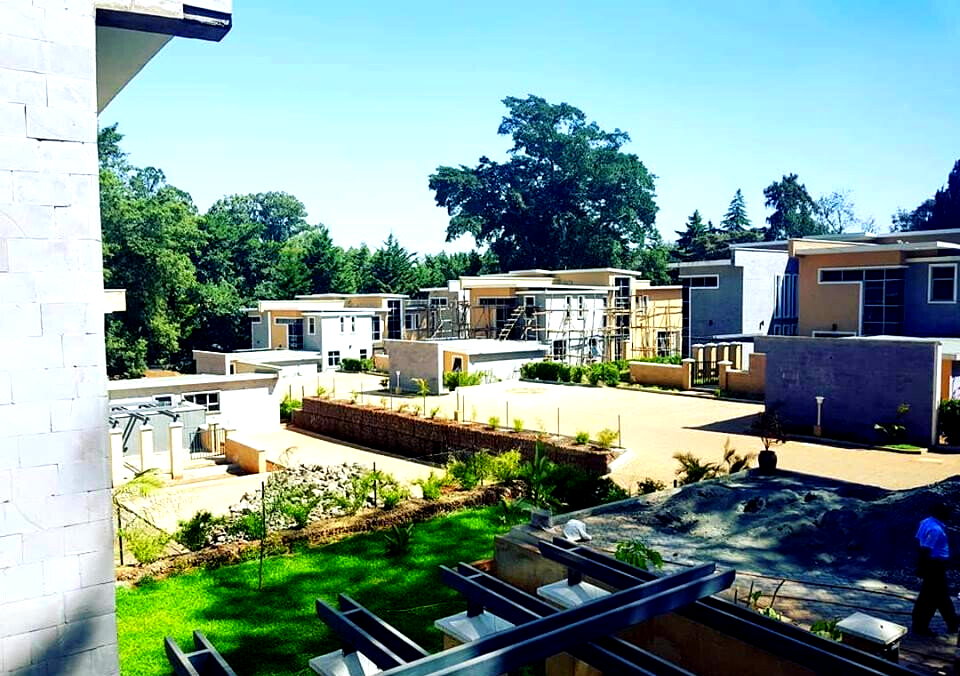 Ultra-Luxurious 5-Ensuite Villa with Study & Smart Tech – Karen