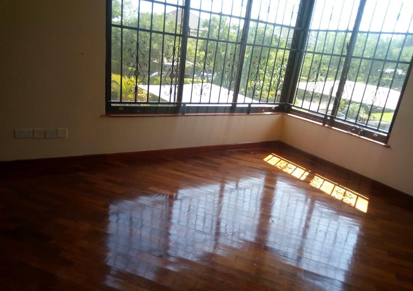 4BR Townhouse with Jacuzzi & Fireplace - Ridgeways